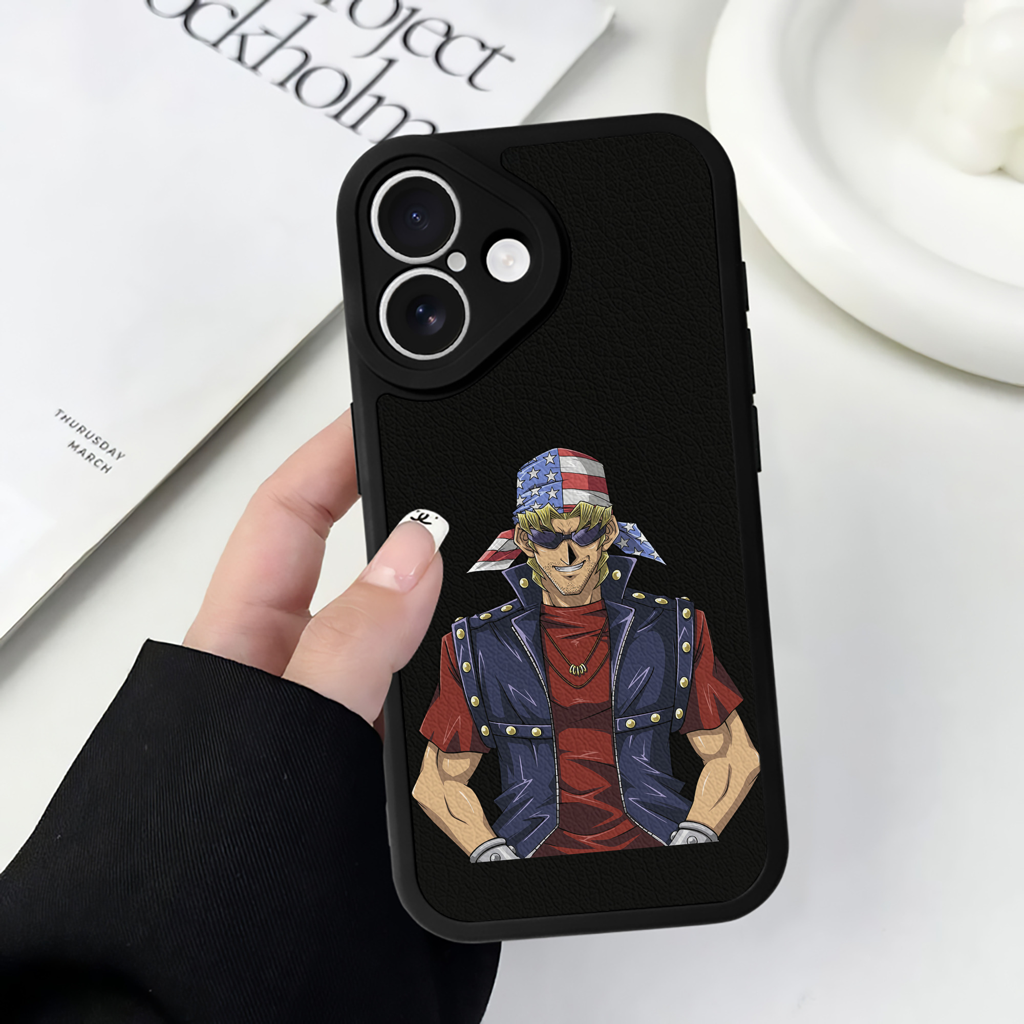 （画像用） 遊☆戯☆王 Yu-Gi-Oh! 【iPhone 16シリーズ対応】シリコンスマホケース（レザー調） 材質：シリコン